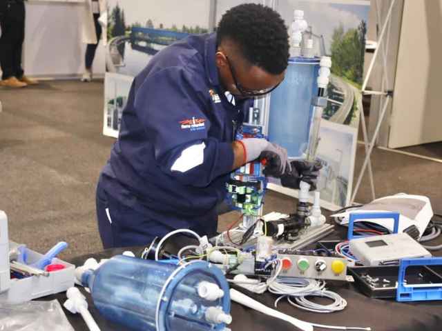 capricorn tvet college